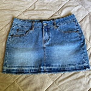 ANGELS Frayed Jean Skirt with Copper Beading. Size 9